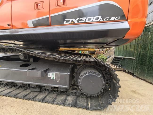 Doosan DX 300 LC Raupenbagger