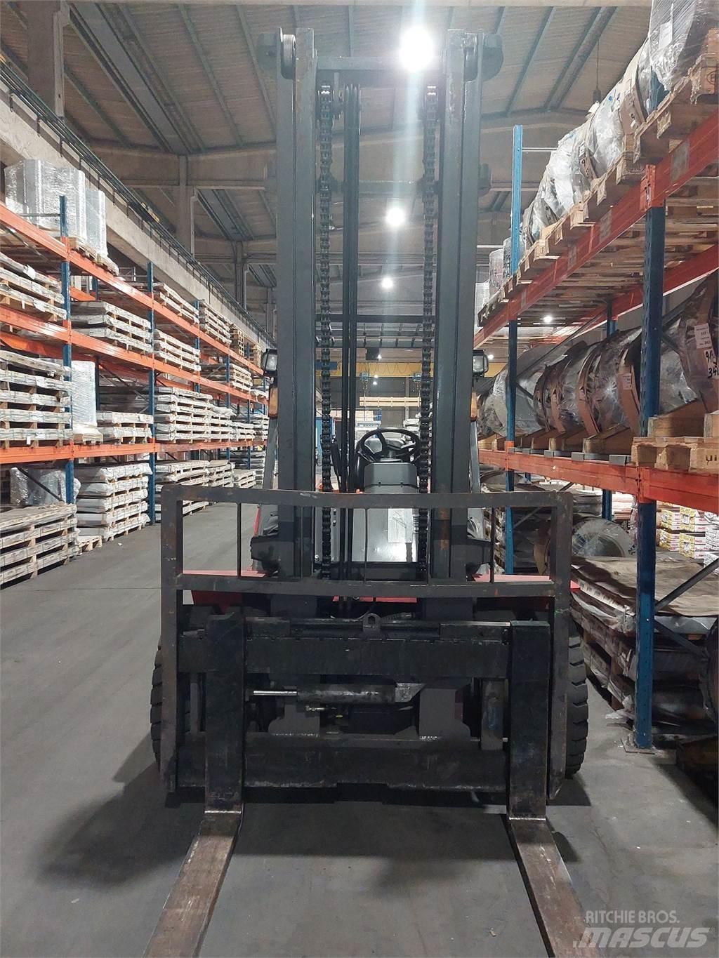  CPCD60 Diesel Stapler