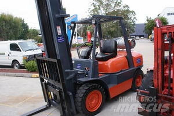Toyota 52-6FG35 Andere Fahrzeuge