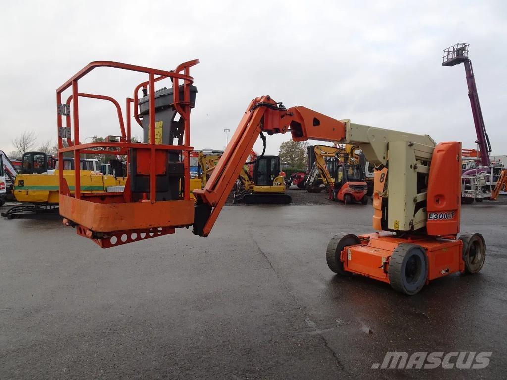 JLG E300AJP Gelenkteleskoparbeitsbühnen