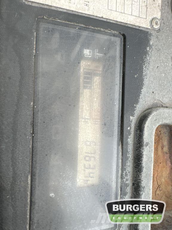 Toyota 8FDF25 Diesel Stapler