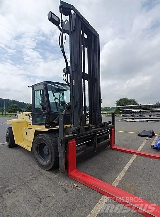 Hyster H10.00XM Gas Stapler
