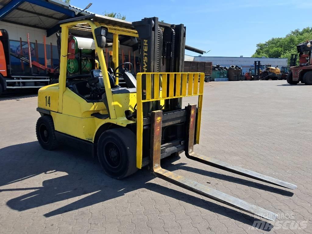 Hyster H5.00XM Diesel Stapler
