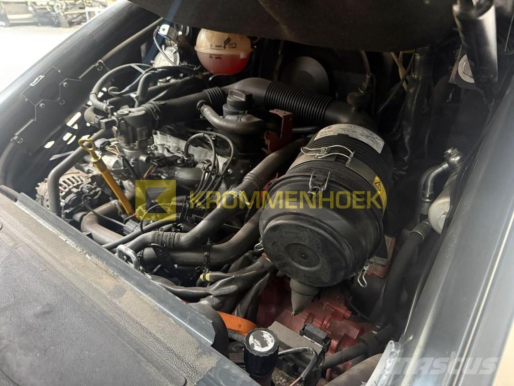 Linde H 30 T Gas Stapler