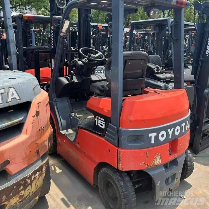 Toyota 15 Elektro Stapler