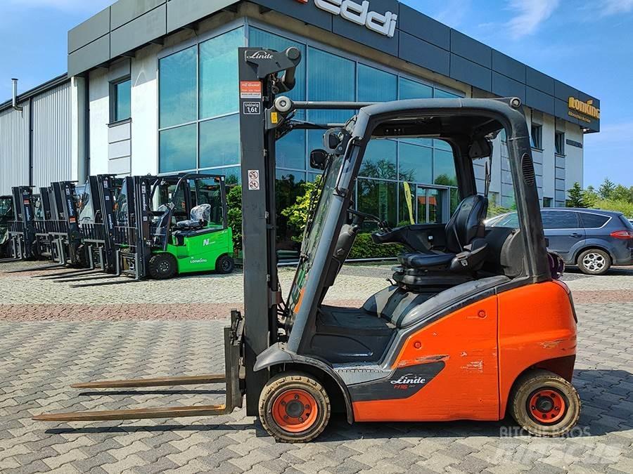 Linde H16T-01 Gas Stapler