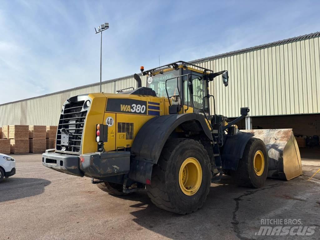 Komatsu WA 380-8 Radlader
