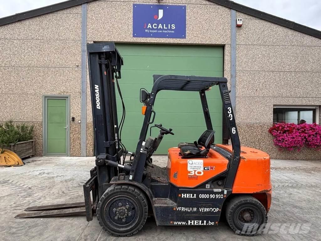 Doosan D30G D30G Diesel Stapler