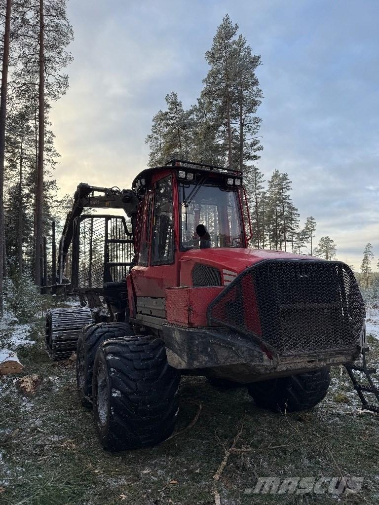 Komatsu 875 Forwarder