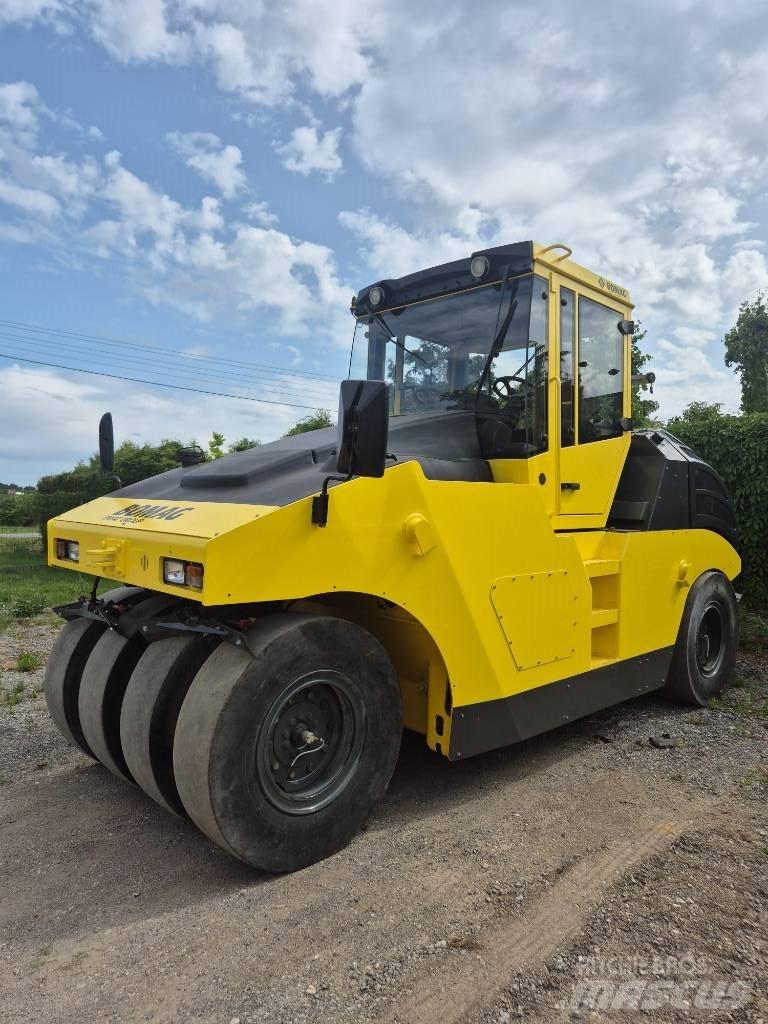Bomag BW 24 R H Gummiradwalzen