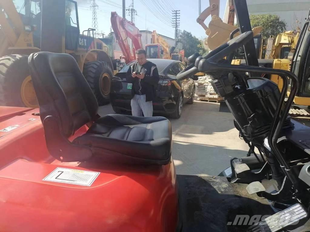 Toyota FD 30 Diesel Stapler