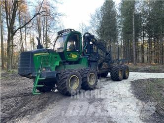 John Deere 1110G Forwarder