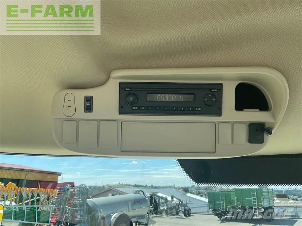 John Deere 6110R Traktoren