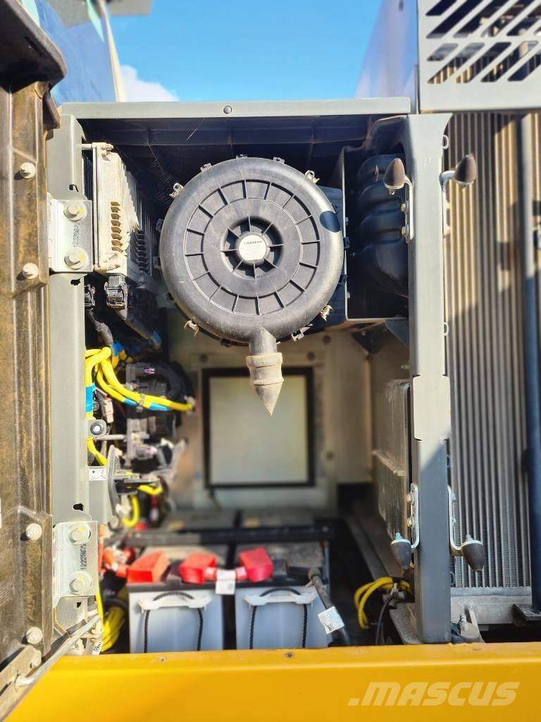 Liebherr R 930 LC Raupenbagger