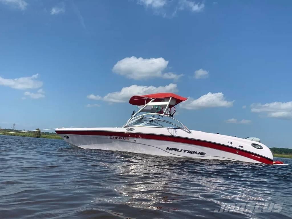  Nautique Air 226TE Boote / Prahme