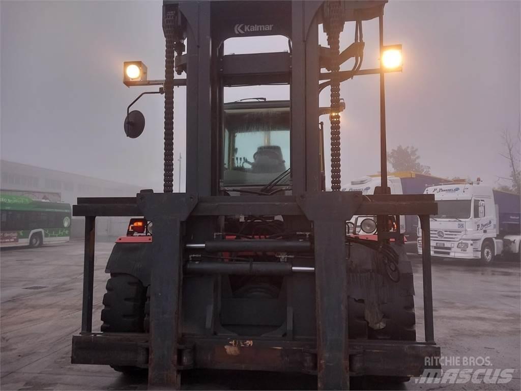 Kalmar DCD250-12 Diesel Stapler