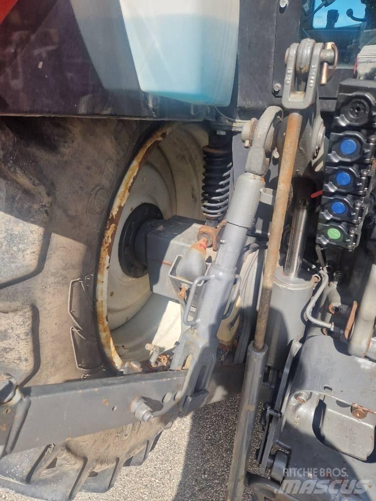 Valtra N143 Traktoren