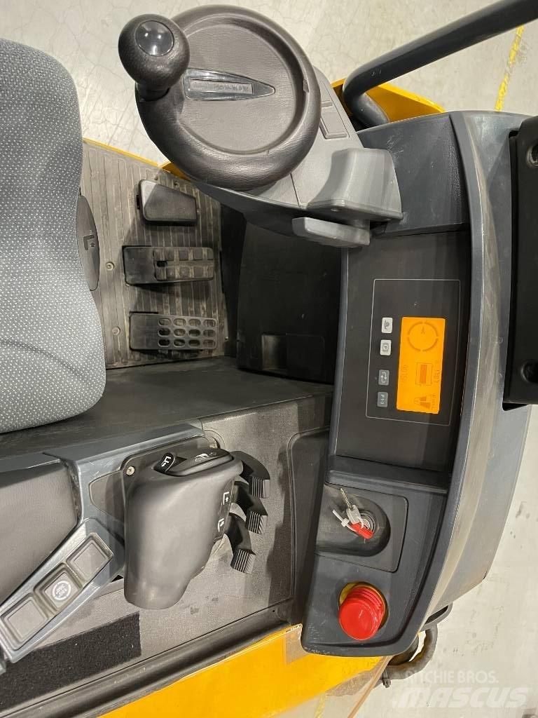 Jungheinrich ETV 216 Schubmaststapler