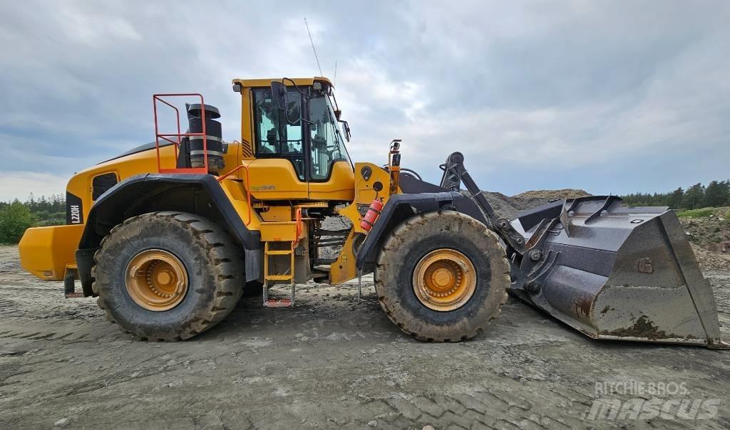 Volvo L 220 H Radlader