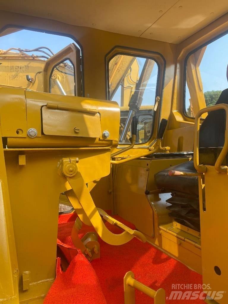 CAT D 8 K Bulldozer