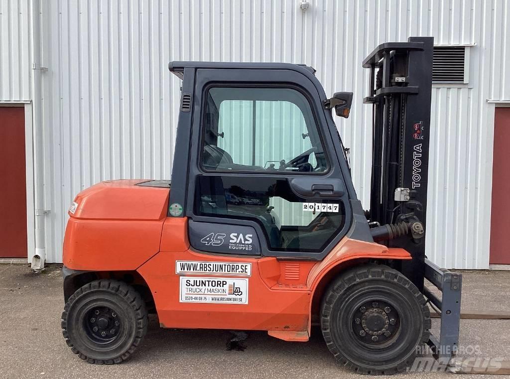 Toyota FD 40 Diesel Stapler