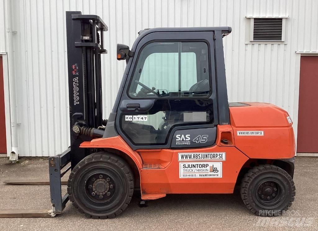 Toyota FD 40 Diesel Stapler