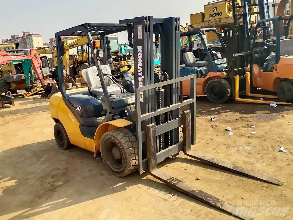 Komatsu FD 30 T-16 Diesel Stapler