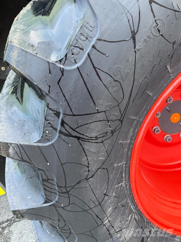 CLAAS Avero 240 Mähdrescher