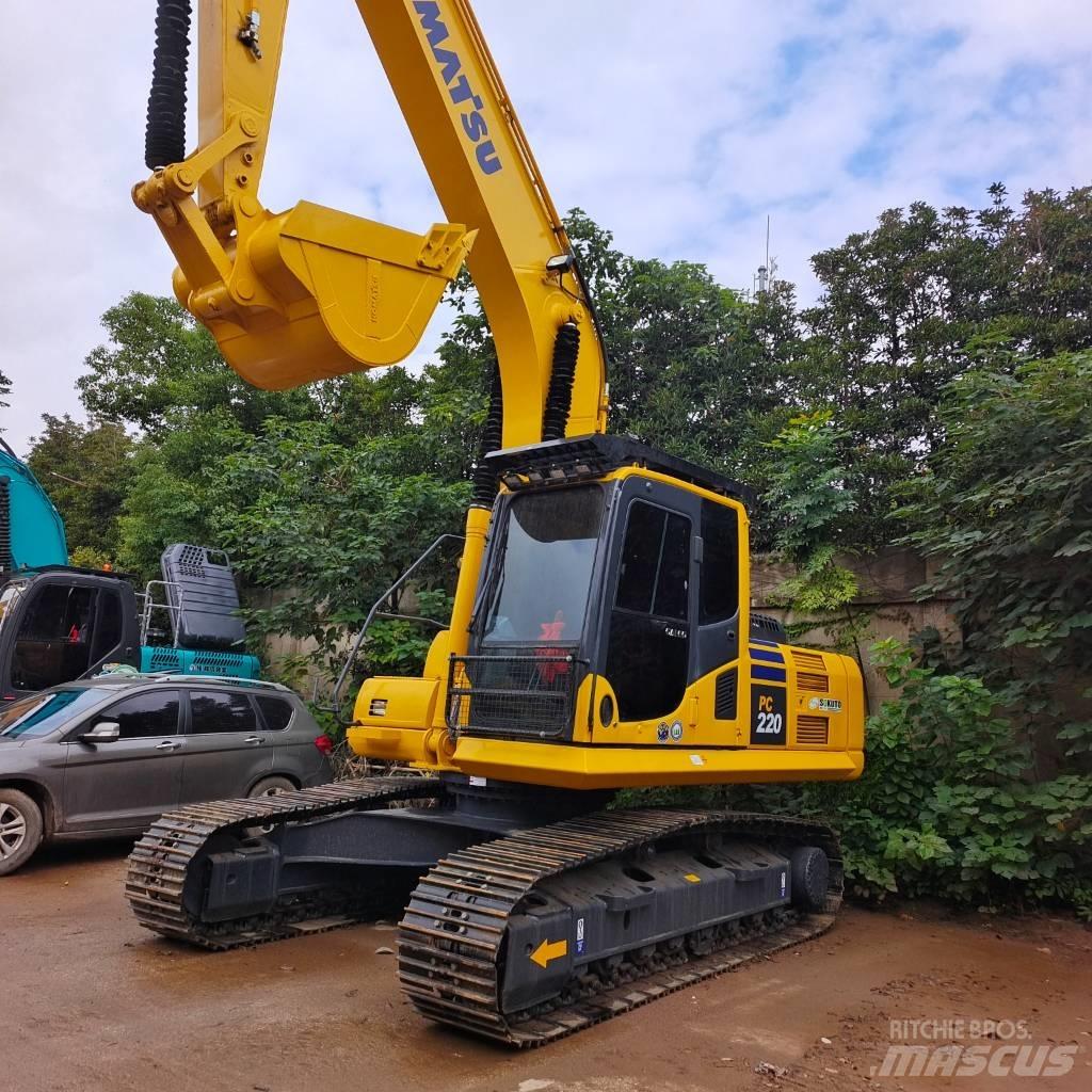 Komatsu PC 220-7 Raupenbagger