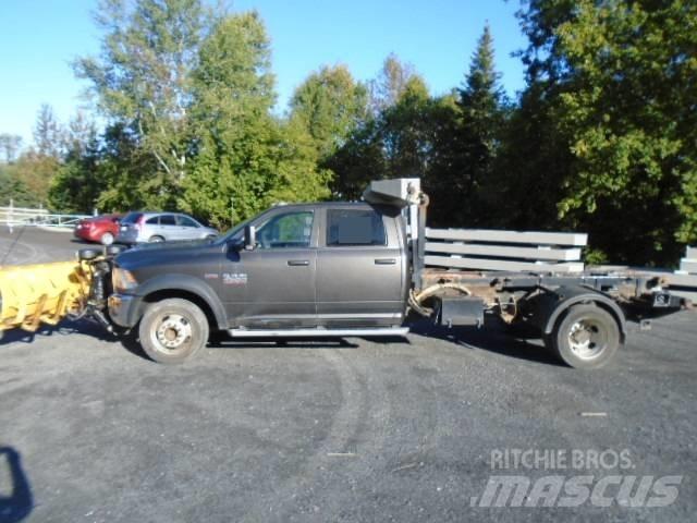 Dodge Ram 4500 HD Schneeschilde und -pflüge