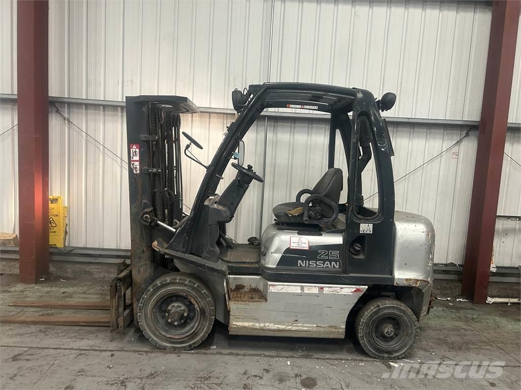 Nissan FD02A25Q Diesel Stapler