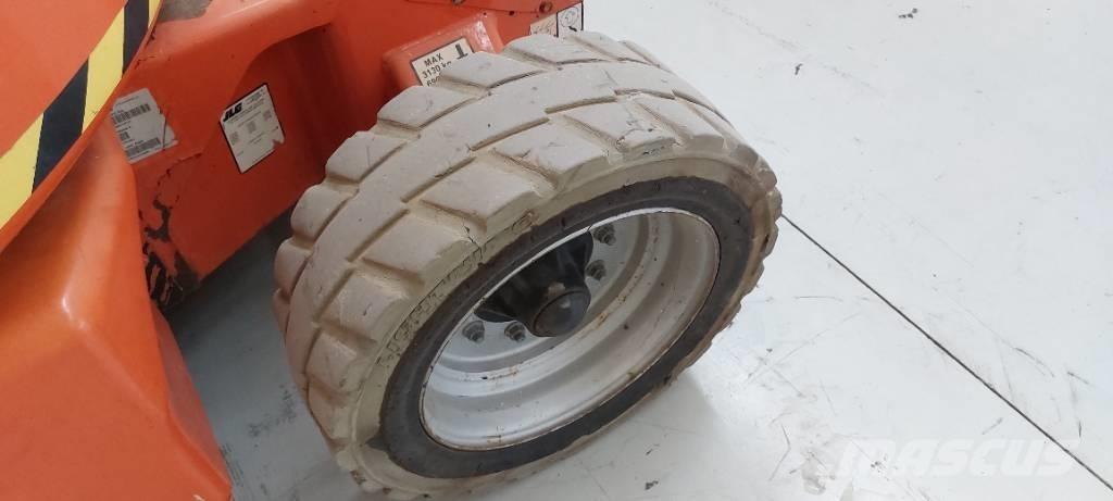 JLG E 450 AJ Gelenkteleskoparbeitsbühnen