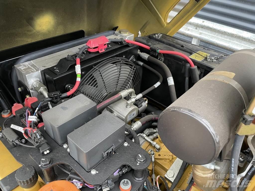 CAT CB2.5 GC Tandemwalzen