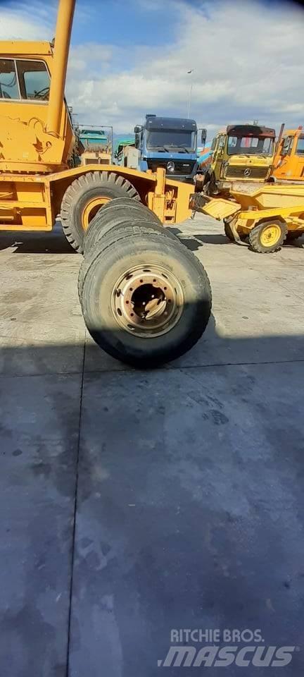 Bridgestone 13R22.5 Reifen