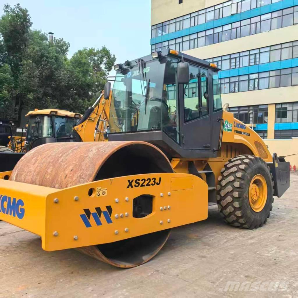 XCMG XS 223 J Walzenzüge