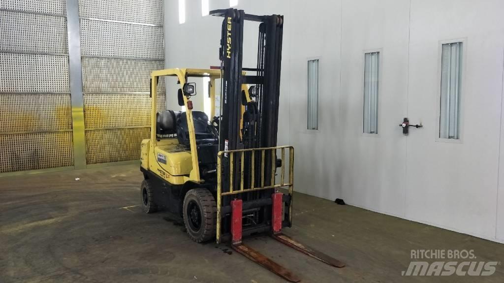 Hyster H2.5TX Gas Stapler