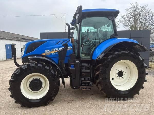 New Holland T7.210 Traktoren