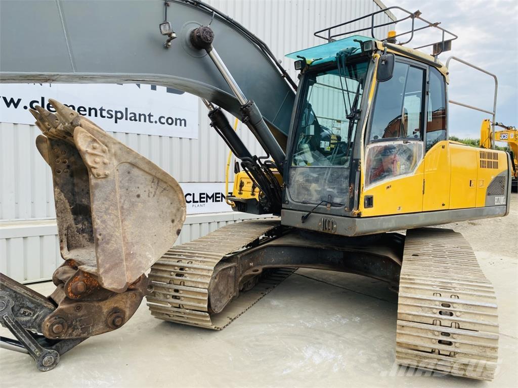 Volvo EC210CL Raupenbagger