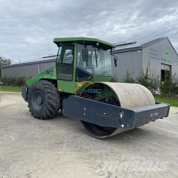 Dynapac CA302D Erdbauwalzen