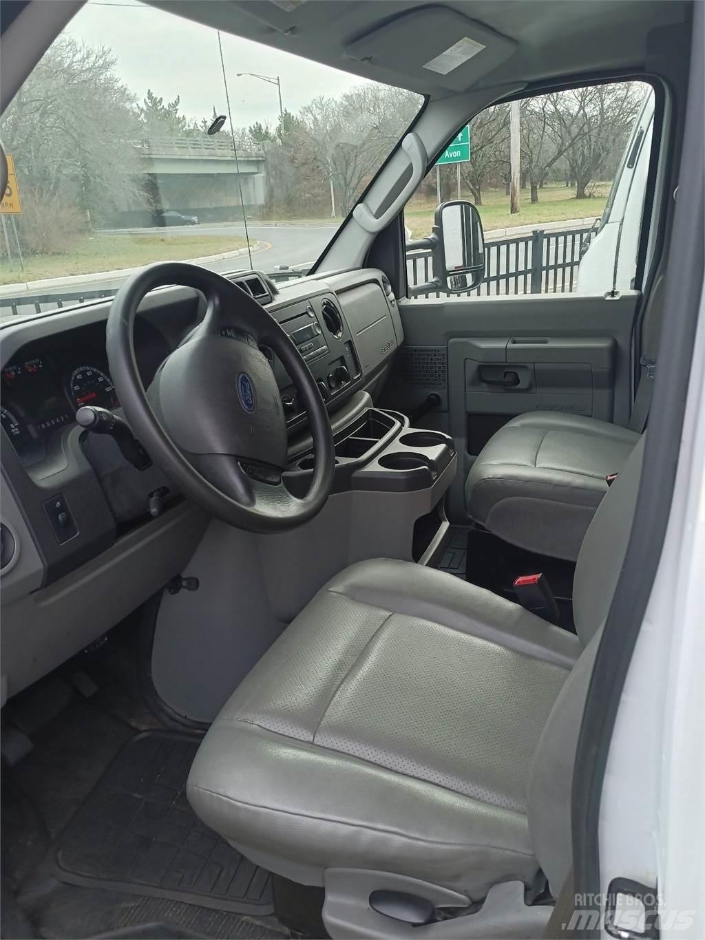 Ford E350 Kastenaufbau