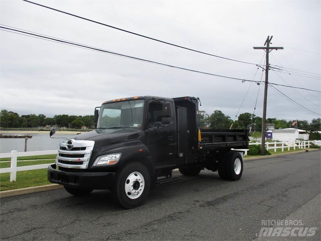 Hino 338 Kipper