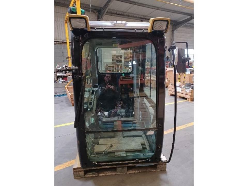 CAT 320DL Kabinen