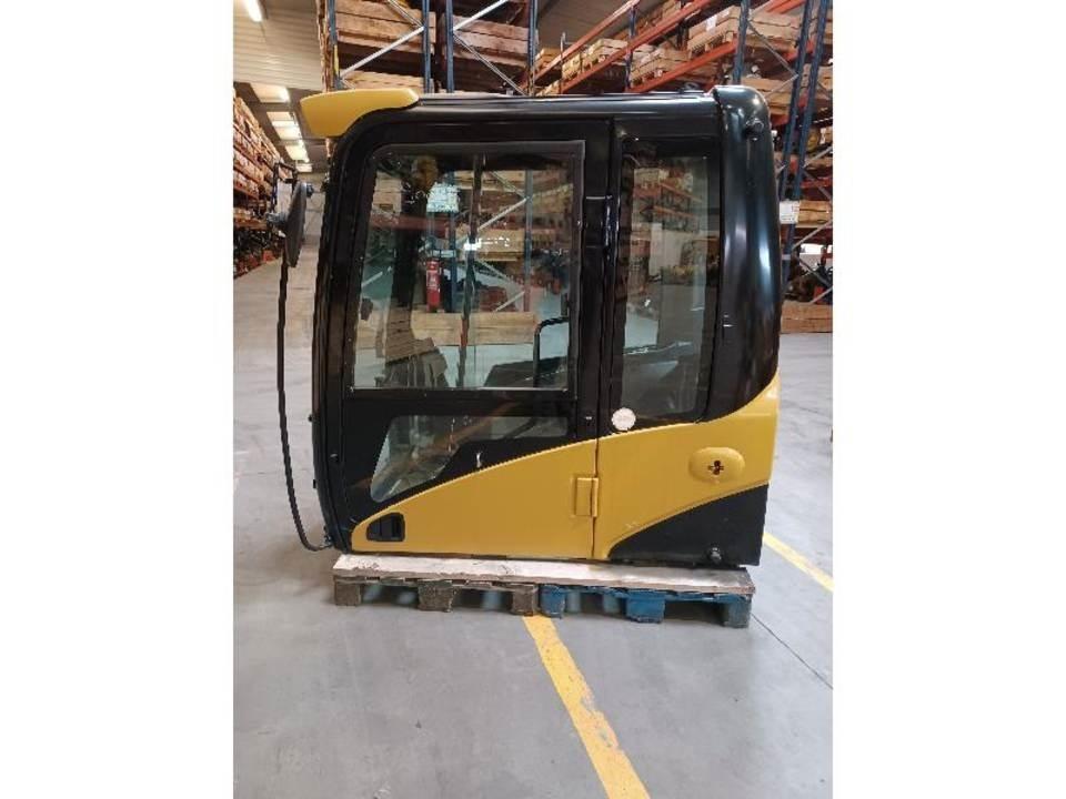 CAT 320DL Kabinen