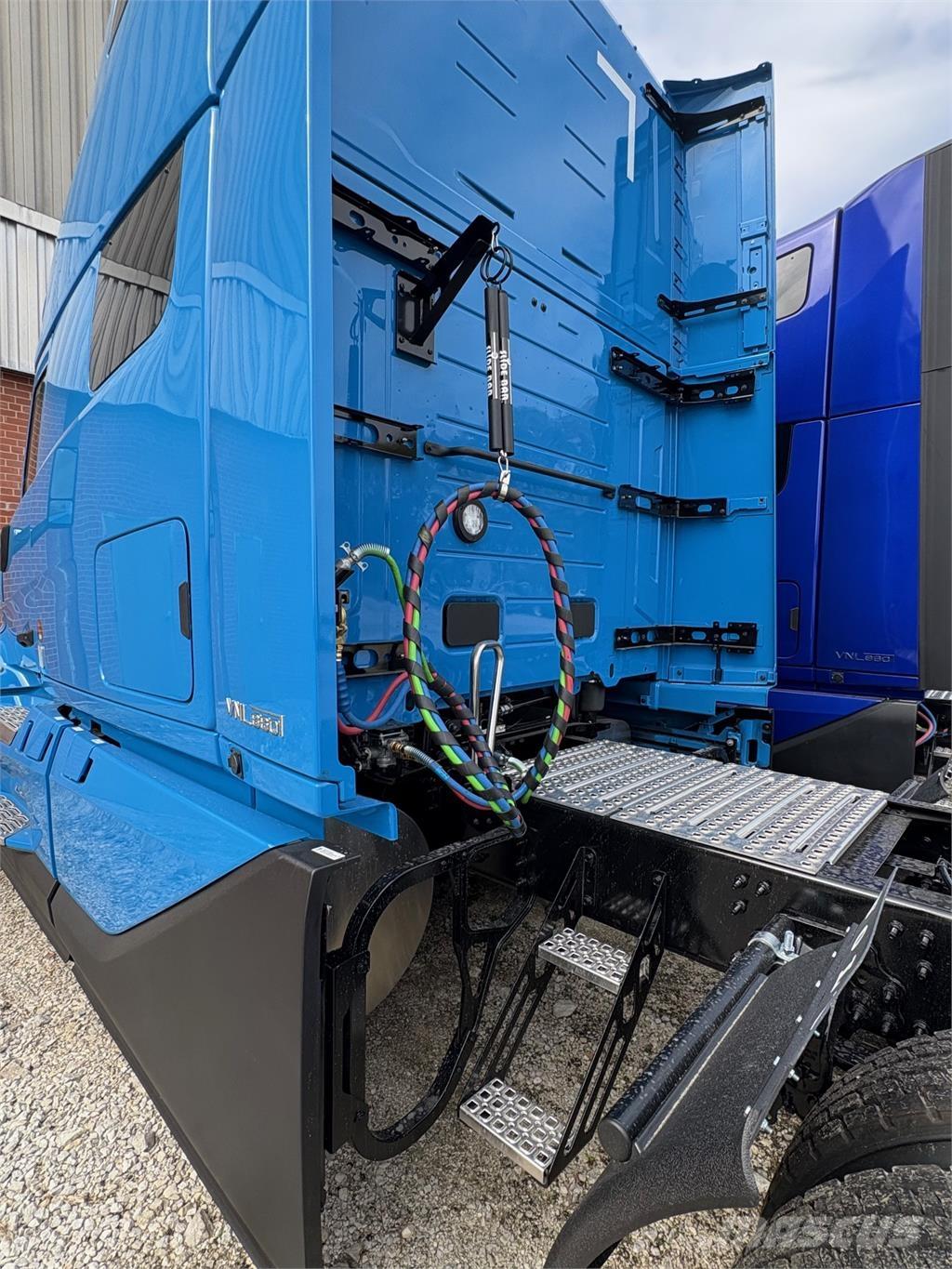 Volvo VNL Andere Fahrzeuge