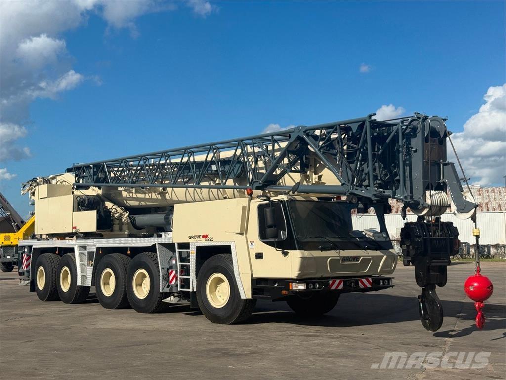 Grove GMK5225 All-Terrain-Krane
