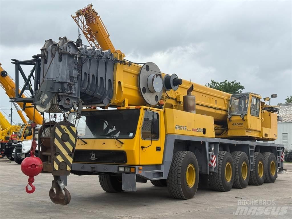 Grove GMK5240 All-Terrain-Krane