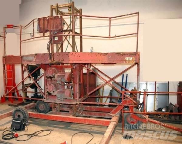  _JINÉ (CZ) Stros - PP8 A Sonstige Baumaschinen
