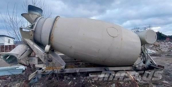  _JINÉ (SK) Kurta Beton-Mischfahrzeuge