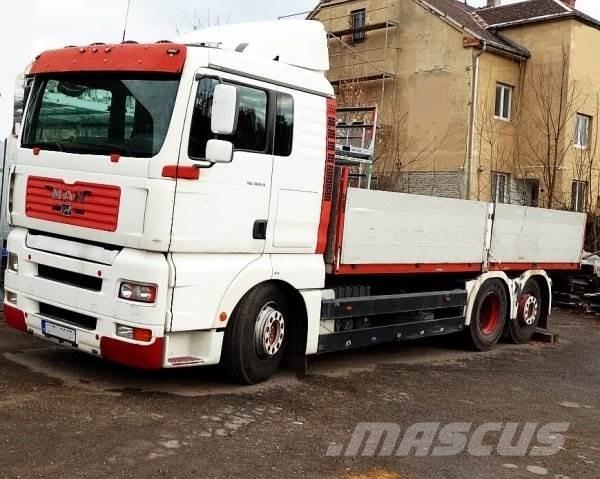 MAN TGA 26.362 Pritschenwagen/Pritschenwagen mit Seitenklappe