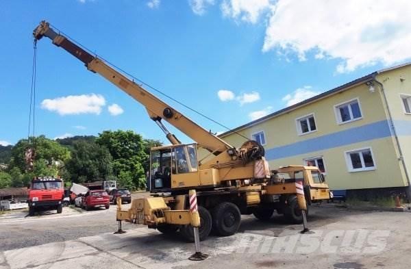 Tatra 815 AD 28 Kranwagen